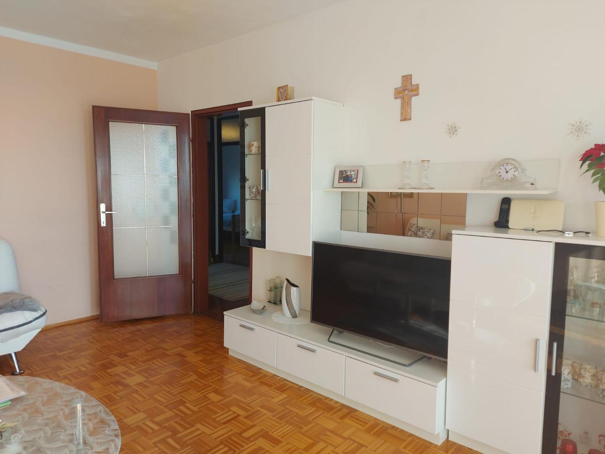 Mirko's Place *